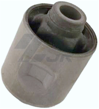 MB672106 汽车备件 三菱橡胶臂悬架衬套 MB672106