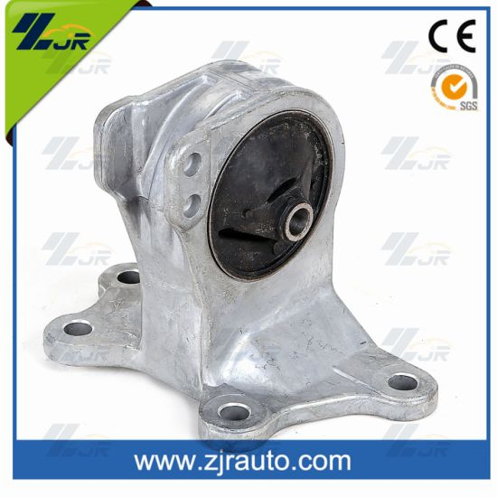 三菱汽车备件橡胶发动机支架 Mr234838